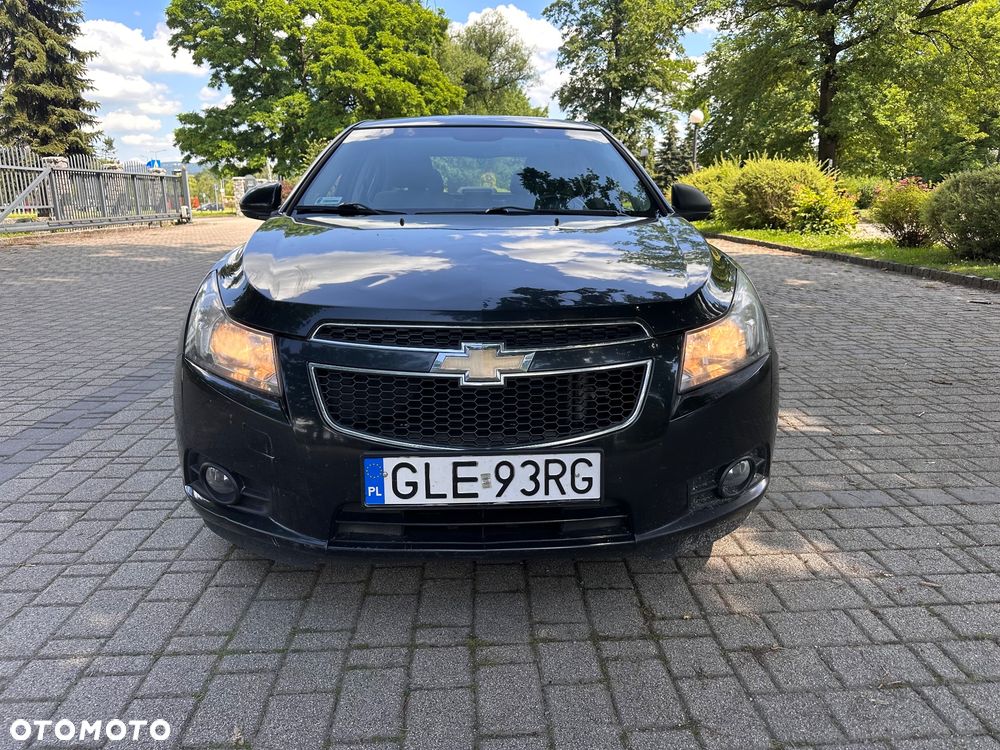 Chevrolet Cruze 1.8 LS+ - 27