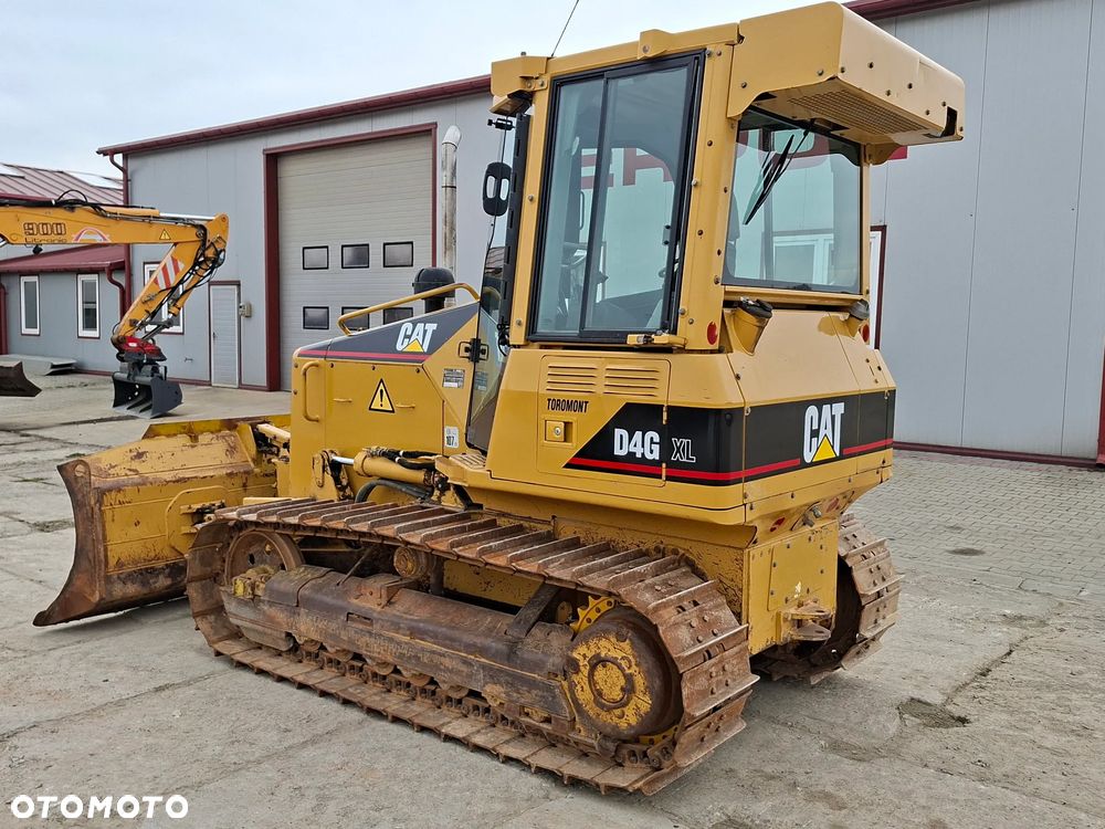 Caterpillar CAT D4G XL - 11