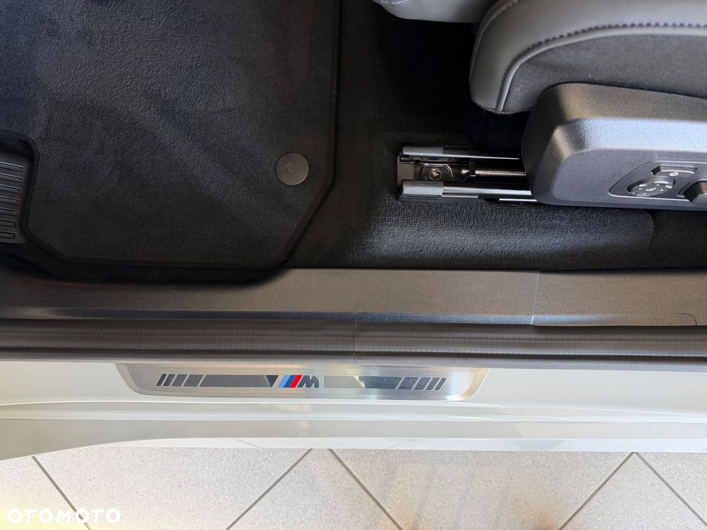 BMW X3 xDrive20 mHEV - 23
