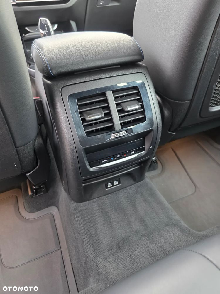 BMW X3 xDrive20i - 15