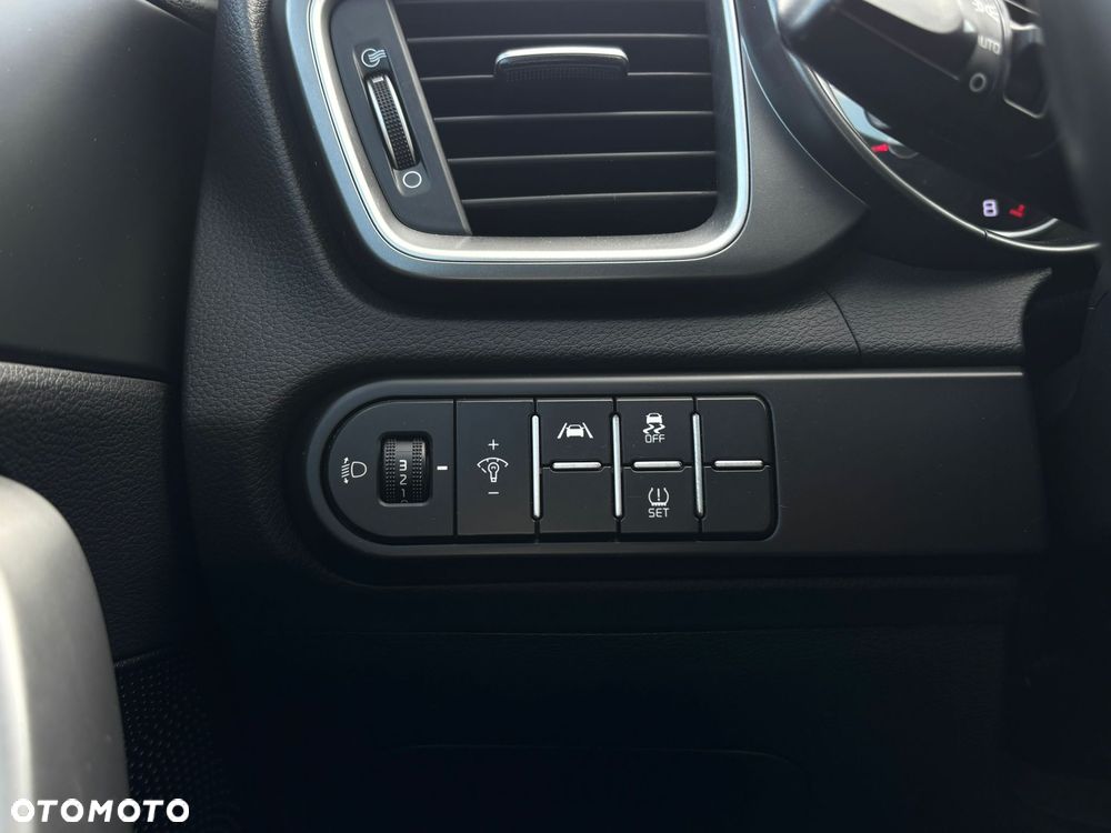 Kia XCeed 1.5 T-GDI M DCT - 34