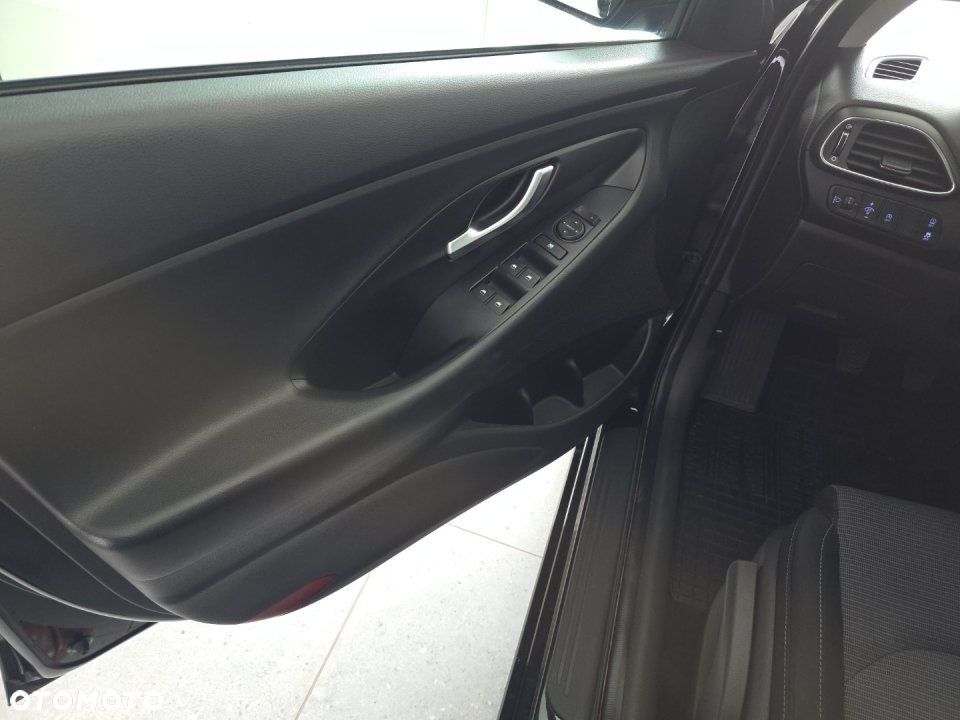 Hyundai i30 - 11