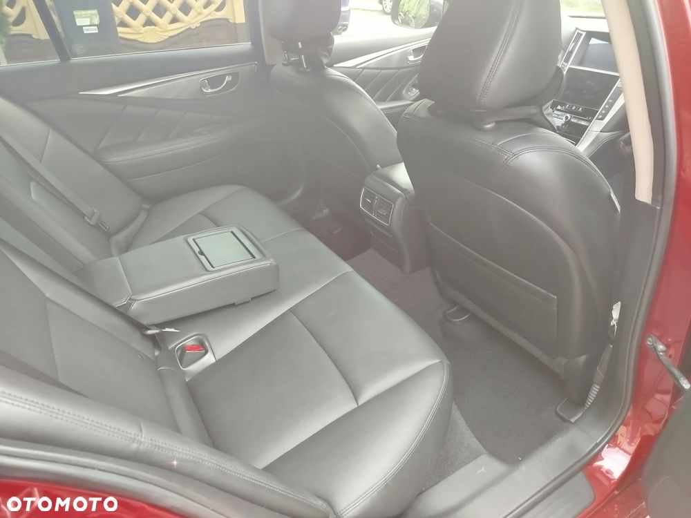 Infiniti Q50 2.0t Premium Executive - 12