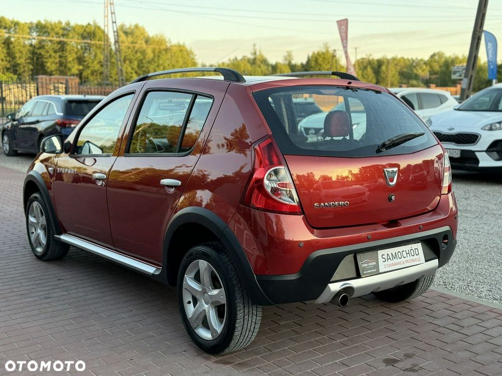 Dacia Sandero Stepway 1.6 - 10