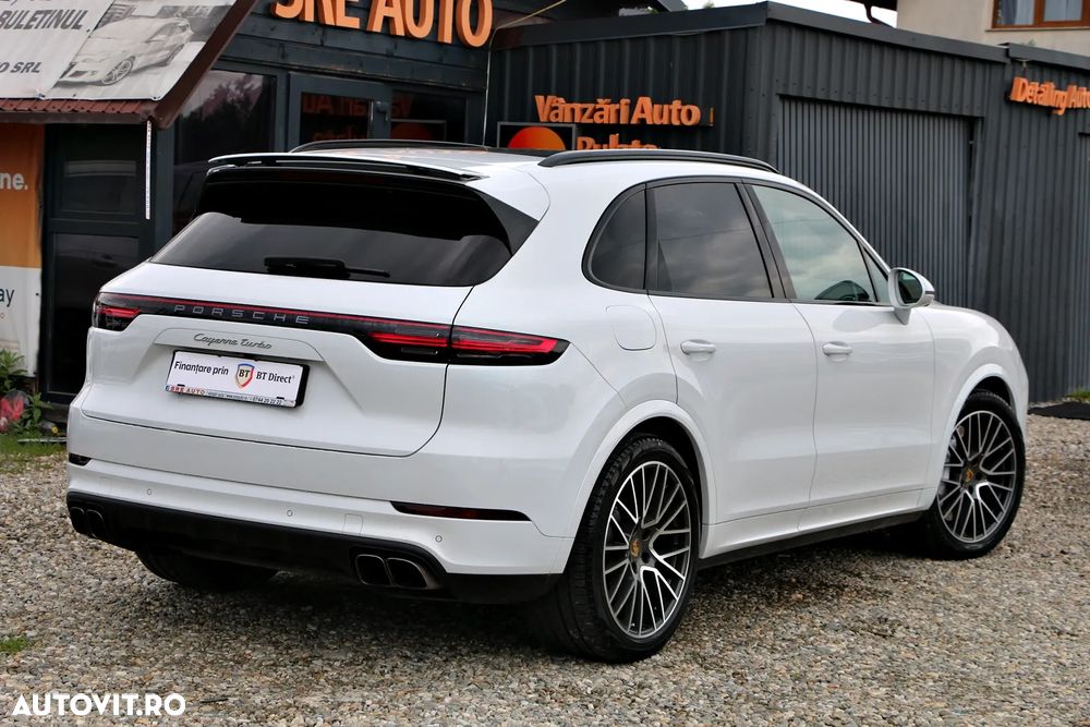 Porsche Cayenne Turbo - 4