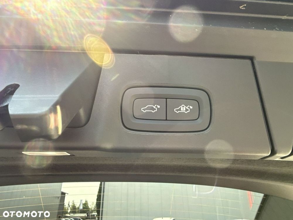Volvo V90 - 17