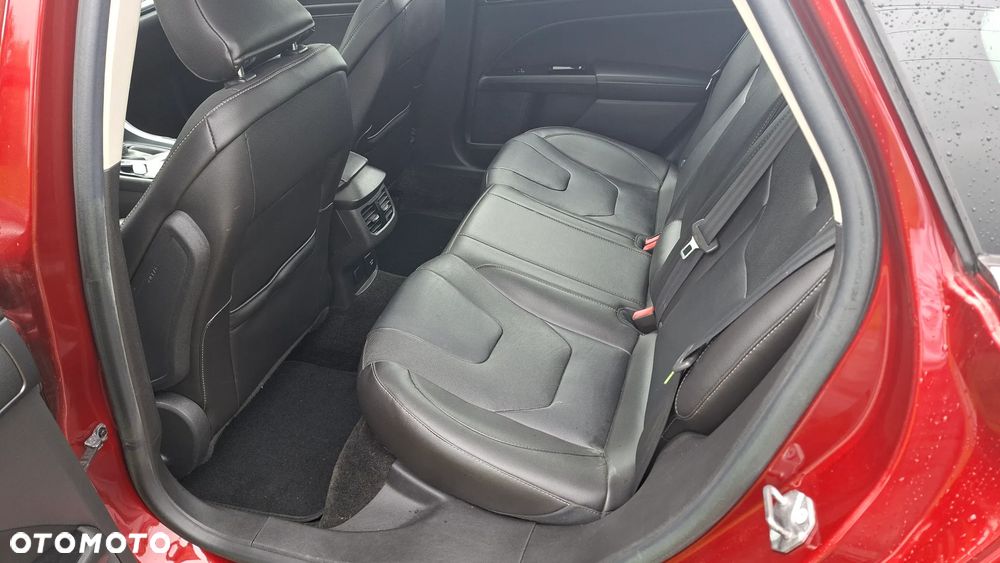 Ford Mondeo 2.0 Hybrid Titanium - 16