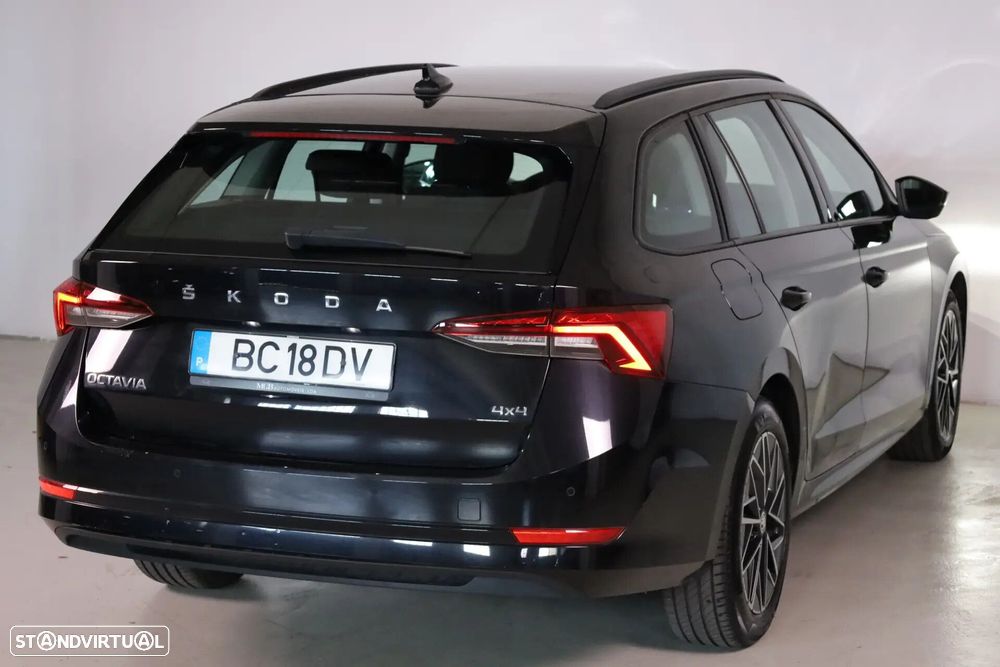 Skoda Octavia Break 2.0 TDI Scout DSG 4x4 - 20