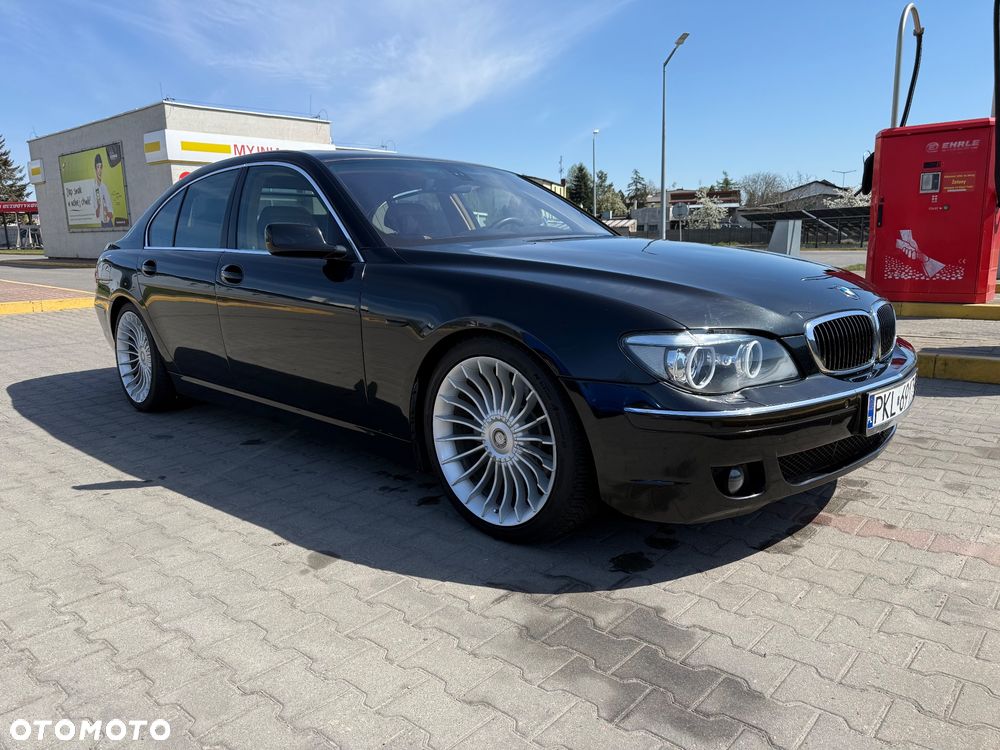 BMW Seria 7 750i - 11