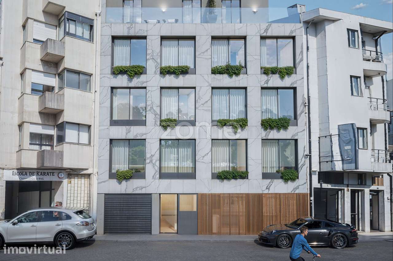 T1 Novo em Condomínio Fechado com Piscina – Edifício Silva Porto - Grande imagem: 2/16