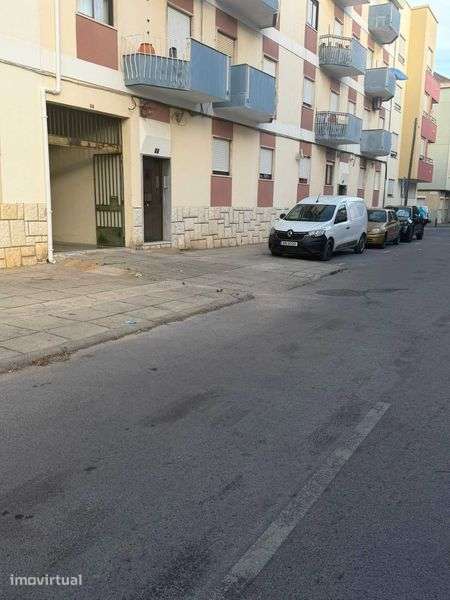 Vende-se Garagem com 38,43 m² - 3 carros | Verderena – Barreiro - Grande imagem: 5/6