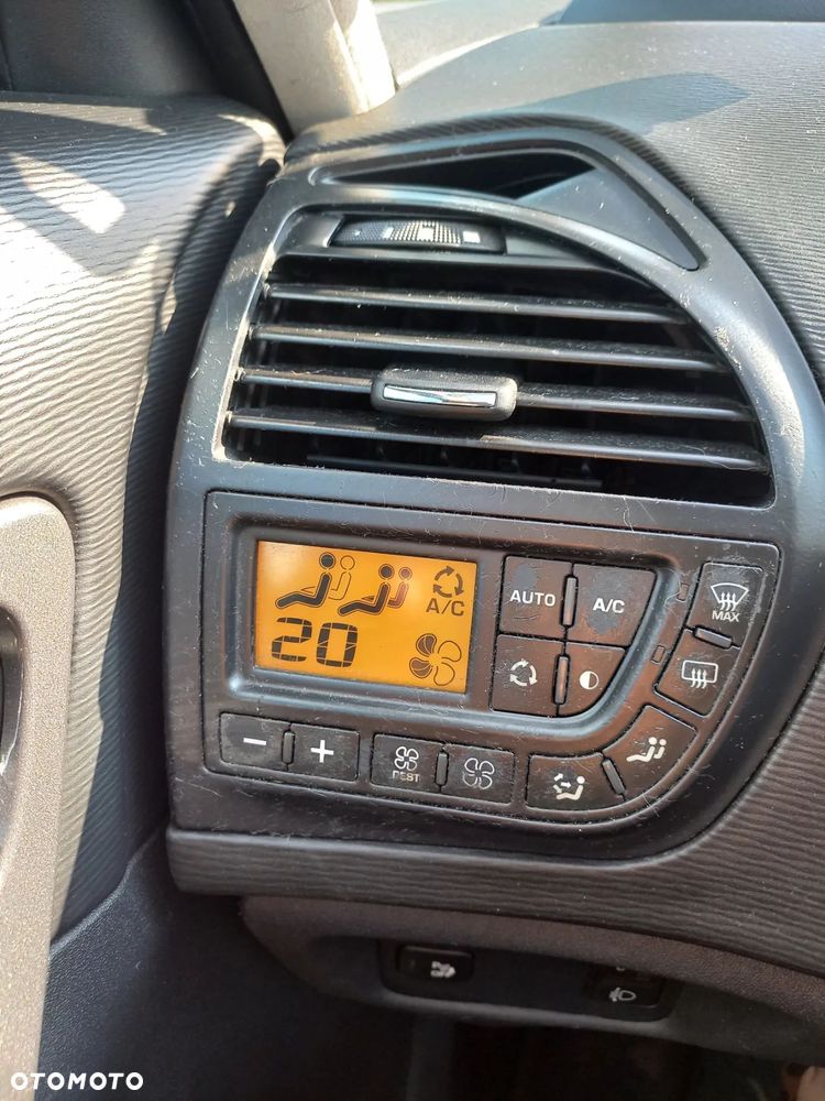 Citroën C4 Picasso 1.6 HDi X - 3