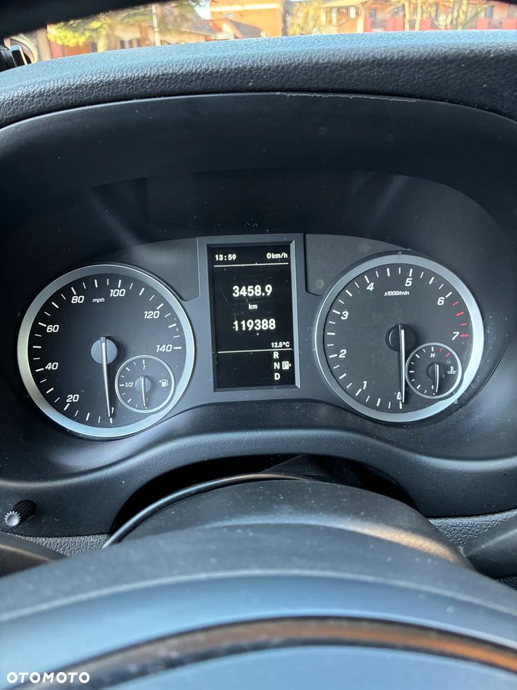 Mercedes-Benz Vito - 12