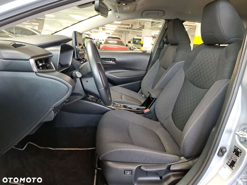 Toyota Corolla 1.8 Hybrid Comfort - 12