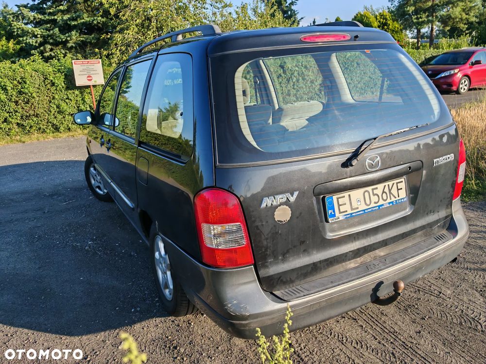 Mazda MPV - 4