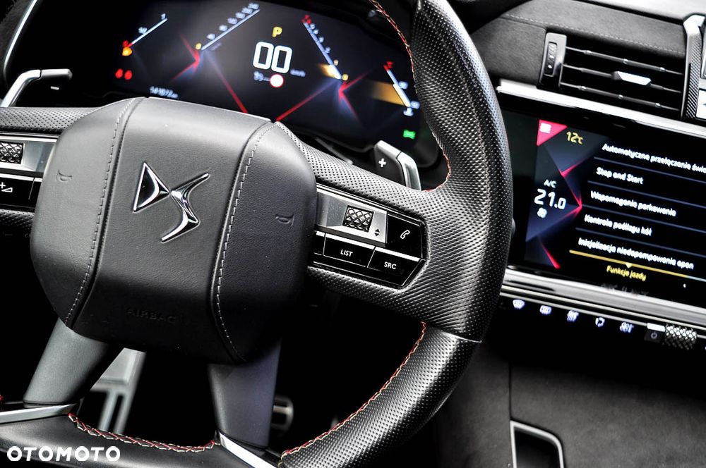 DS Automobiles DS 7 Crossback 1.6 PureTech Performance Line + - 31