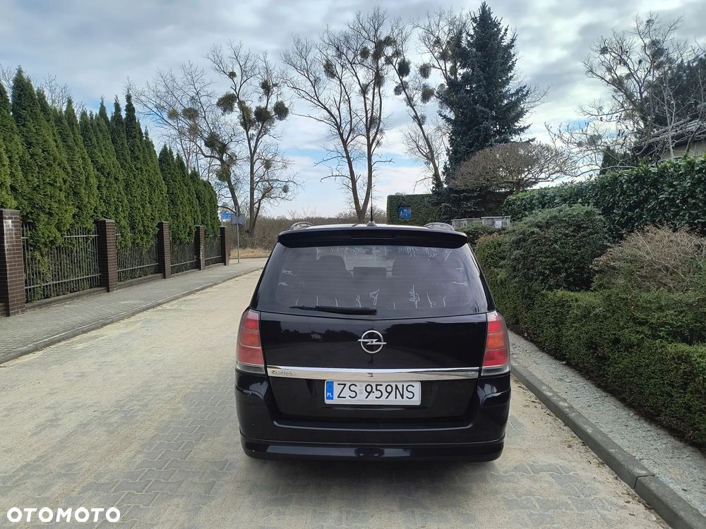 Opel Zafira - 18
