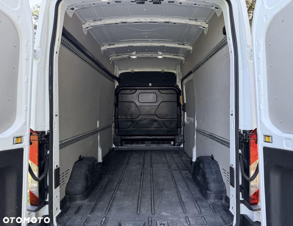 Ford Transit - 27
