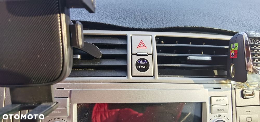 Ford C-MAX 1.8 Titanium - 21