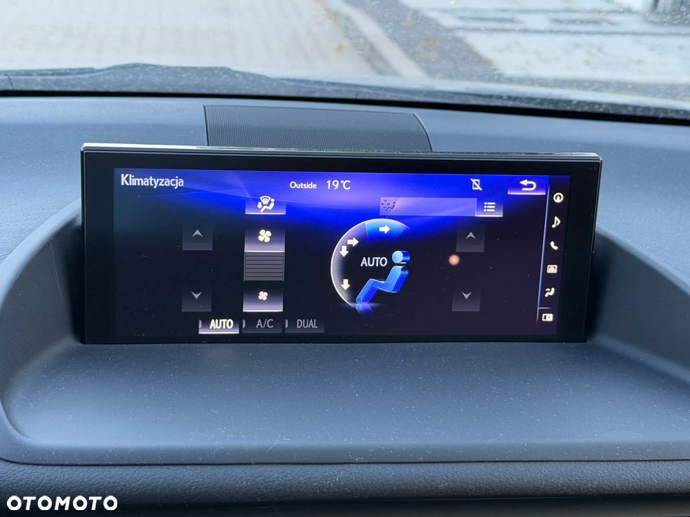Lexus CT 200h Prestige - 21