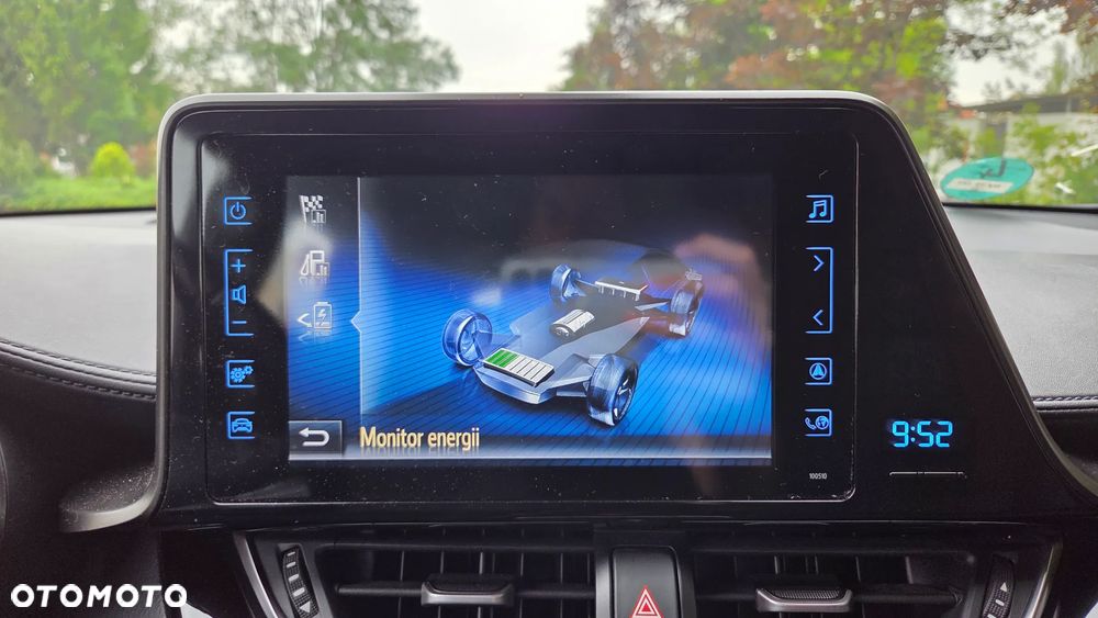 Toyota C-HR Business-Edition - 18