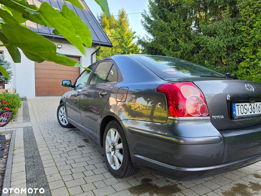 Toyota Avensis 2.0 VVT-i Sol plus - 5