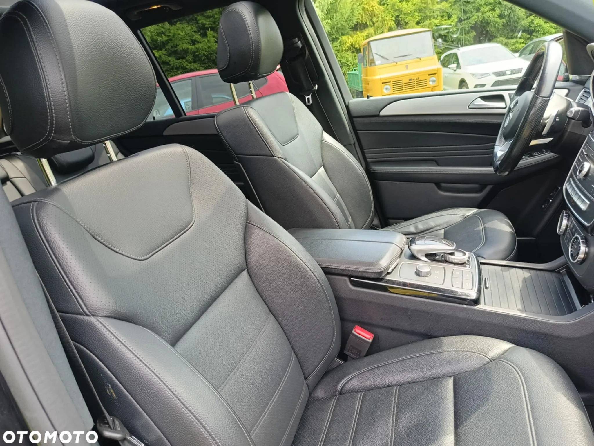 Mercedes-Benz GLE 500 e 4Matic 7G-TRONIC AMG Line - 19