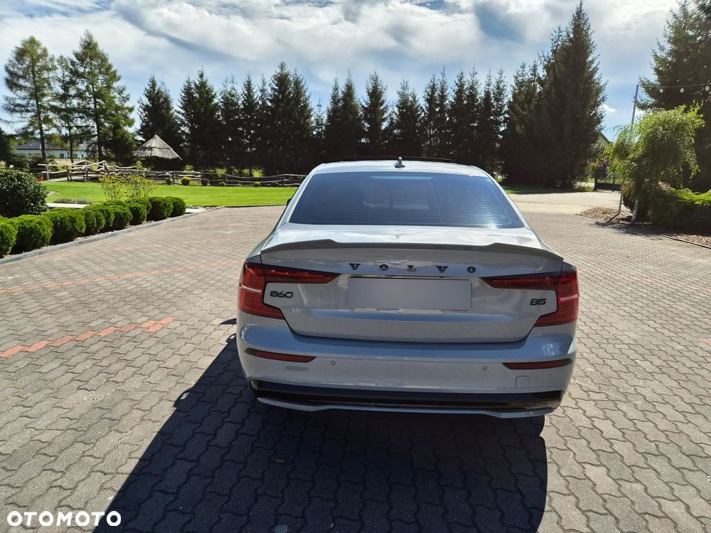 Volvo S60 B5 B AWD Plus Dark - 6
