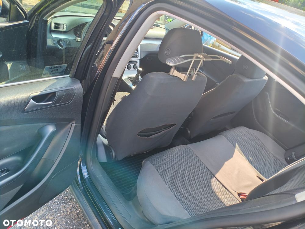 Volkswagen Passat 2.0 TDI DPF 4Mot Comfortline - 8