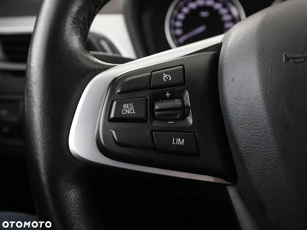 BMW X2 sDrive18d Advantage - 35