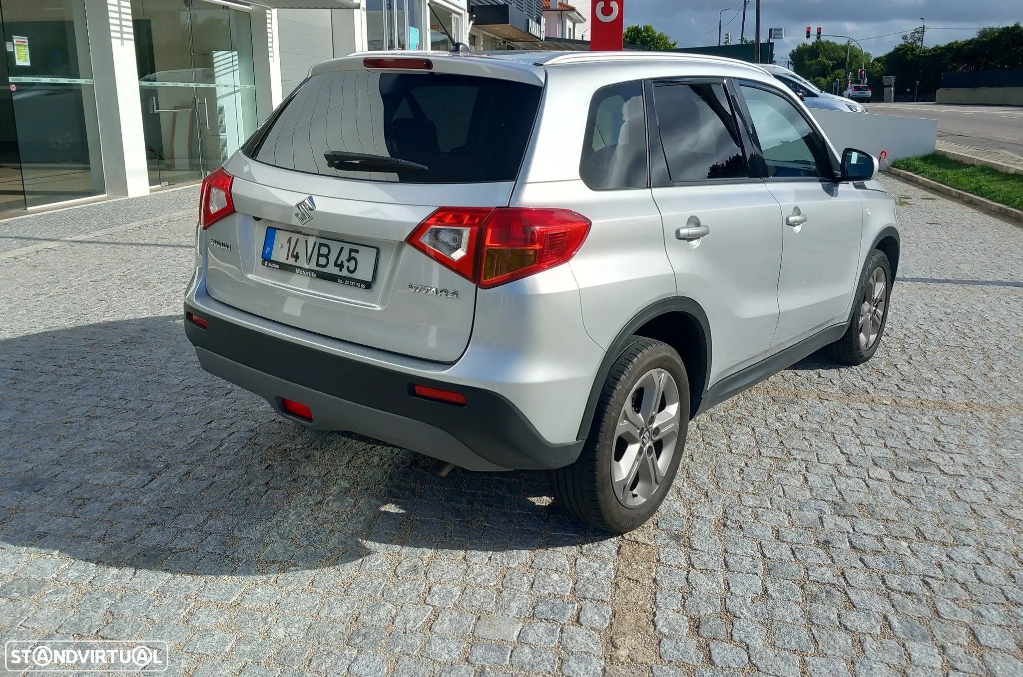 Suzuki Vitara 1.6 DDiS GLE - 7