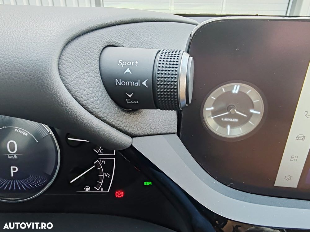 Lexus Seria ES 300h Executive - 28