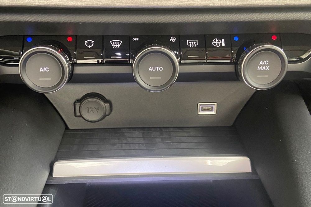 Citroën C5 X 1.6 Hybrid You e-EAT8 - 8