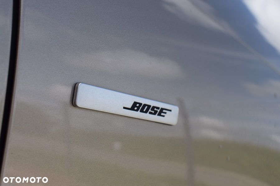 Renault Scenic TCe 140 GPF EDC BOSE EDITION - 25