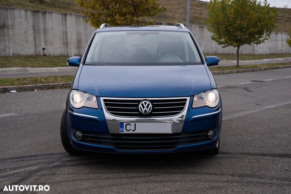 Volkswagen Touran 2.0TDI Highline - 2