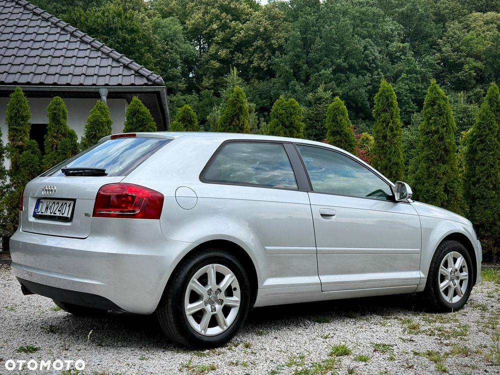 Audi A3 3-drzwiowe 1.6 S tronic Ambiente - 22