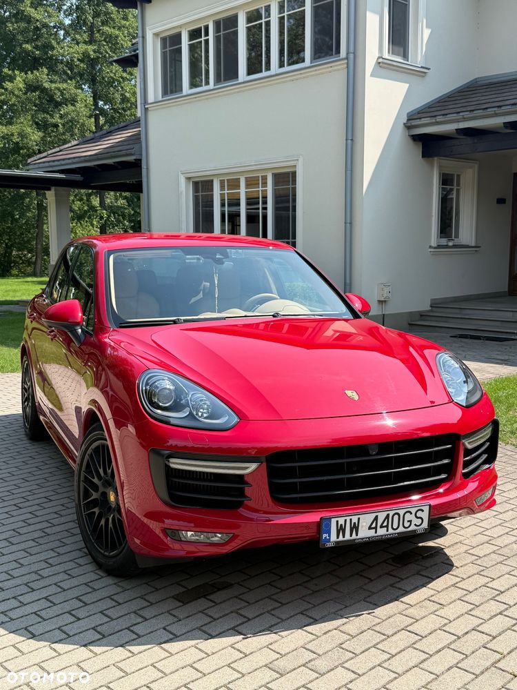 Porsche Cayenne GTS - 10