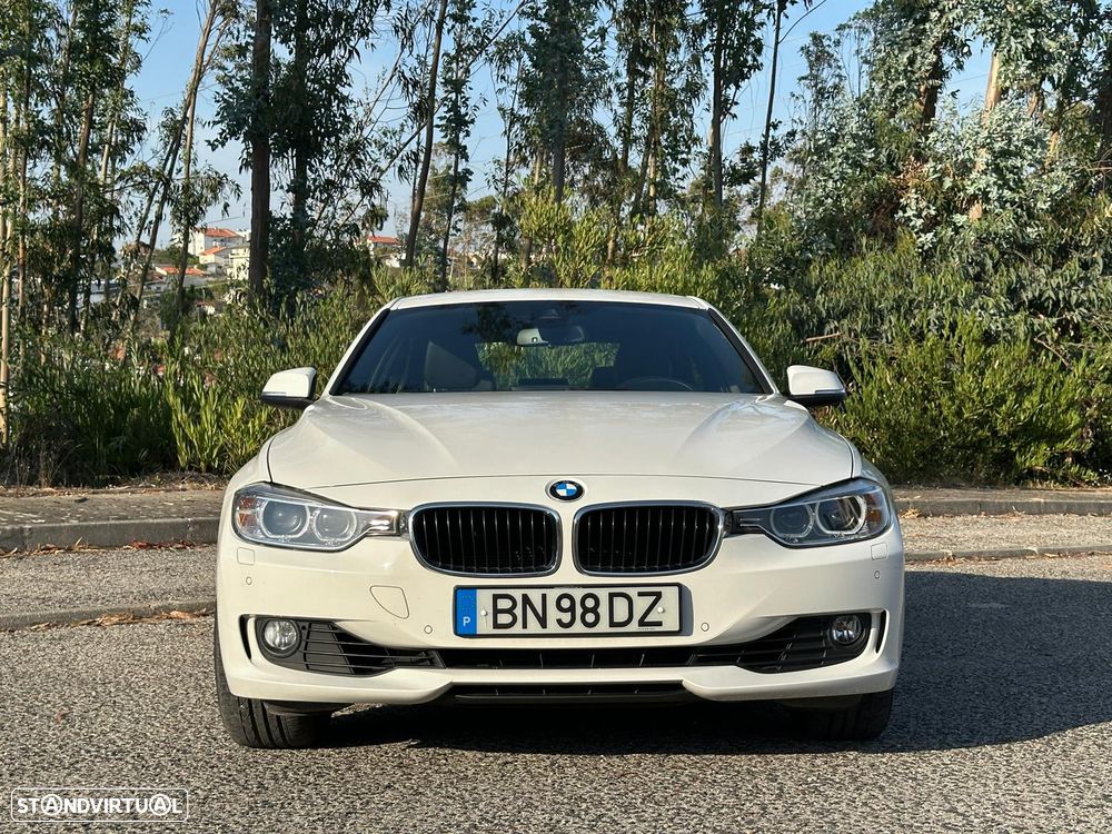 BMW 328 i Aut. Modern Line - 3