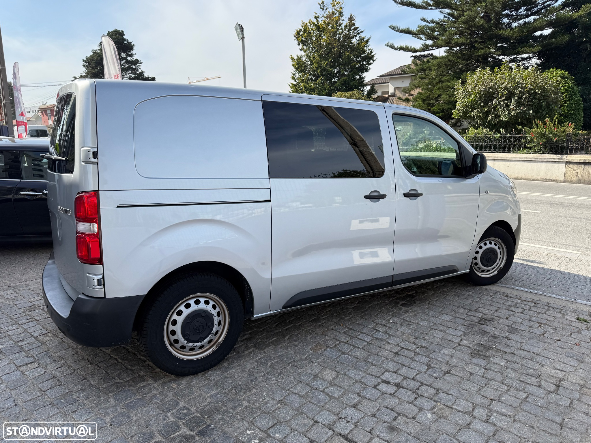 Toyota Proace 1.6 D-4D L1 6L - 12