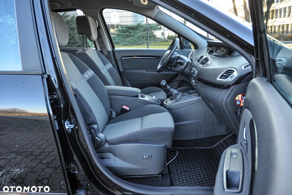 Renault Scenic - 11