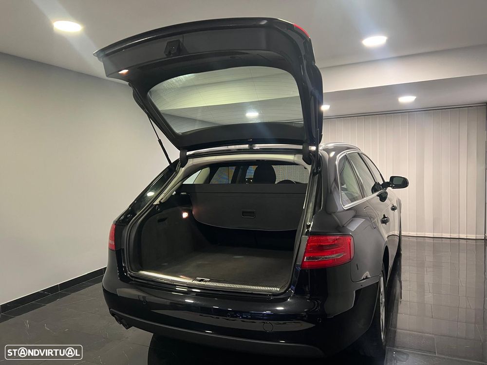 Audi A4 Avant 2.0 TDI Multitronic - 25