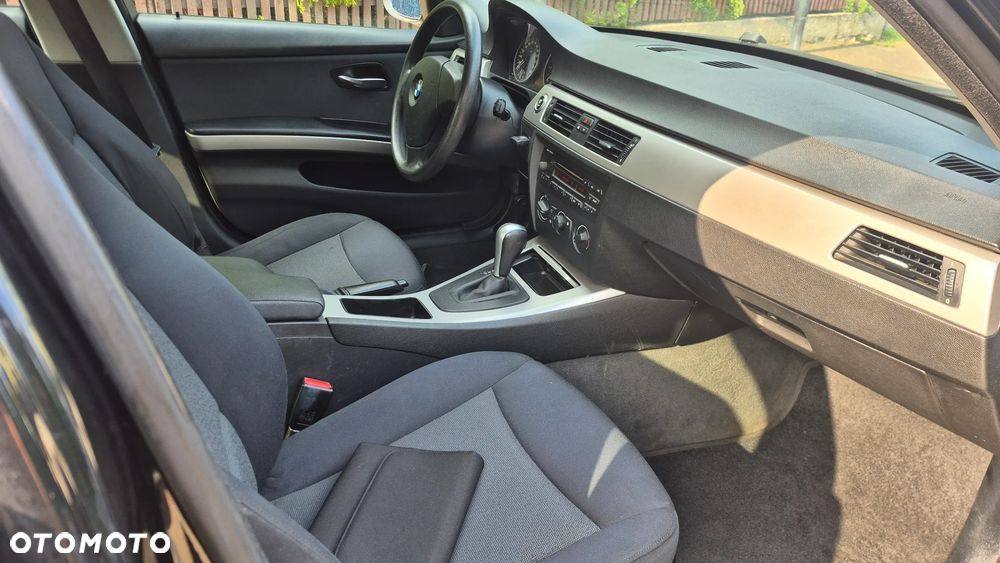 BMW Seria 3 - 17