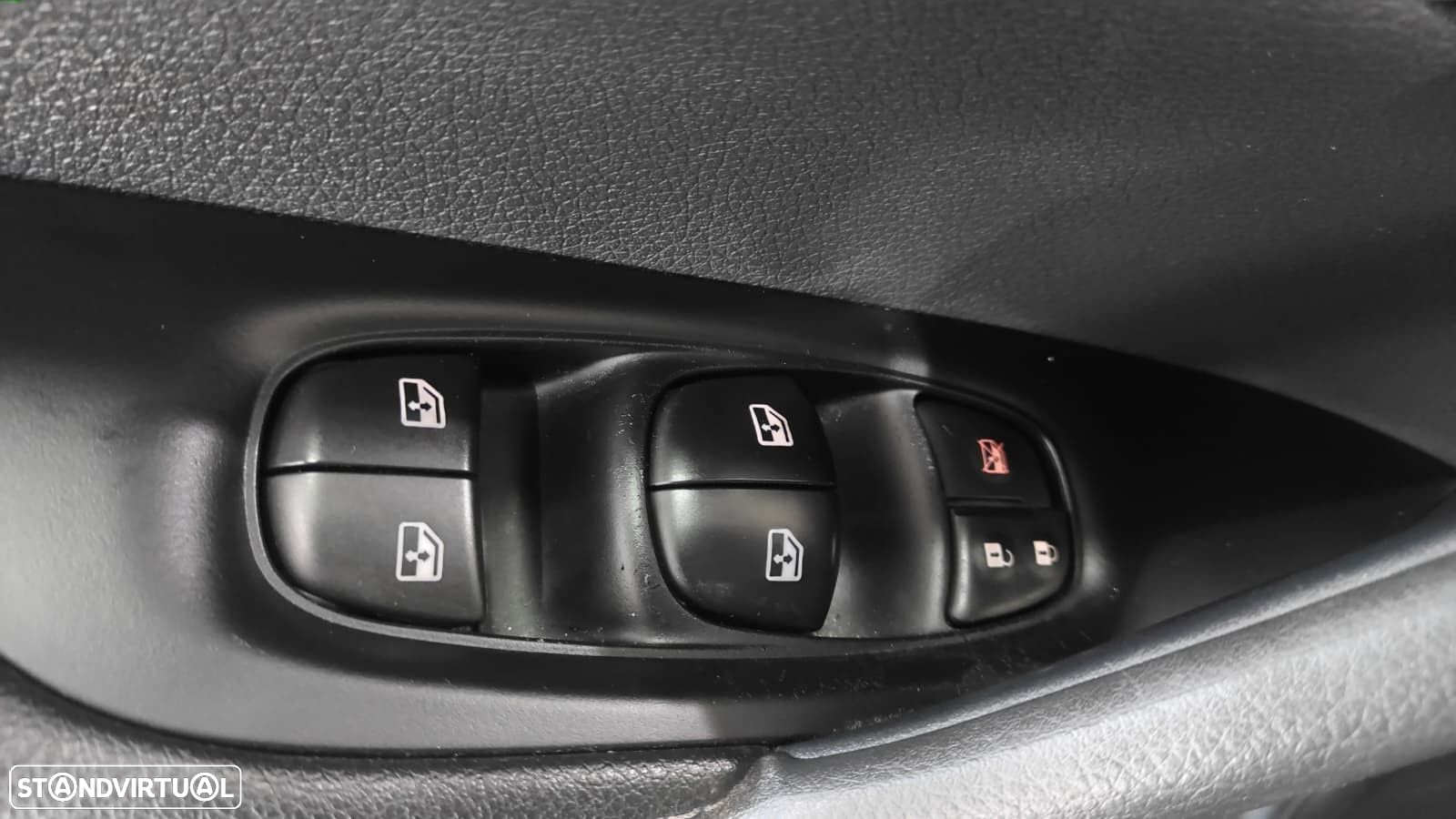 Nissan Qashqai 1.3 DIG-T N-Connecta - 45