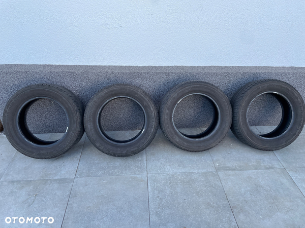 4 x Opony Bridgestone 215/60/16 2018 r. Lato