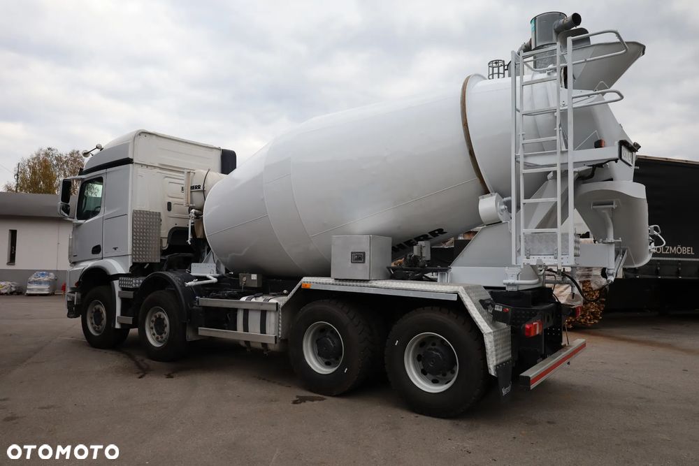 Mercedes-Benz Arocs 3251 - 4