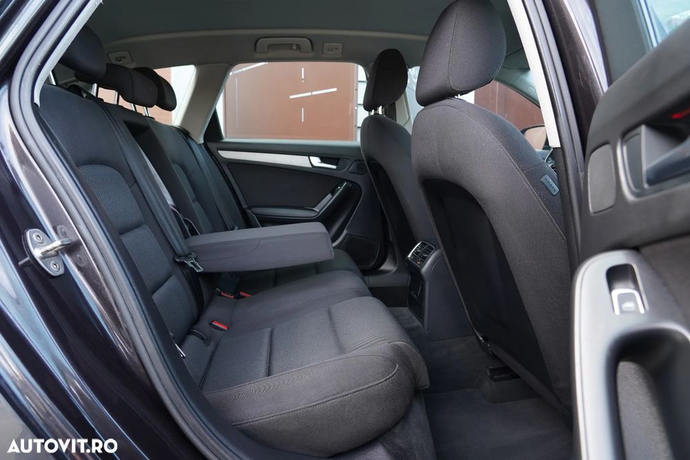 Audi A4 Avant 2.0 TDI e DPF S line Sportpaket - 9