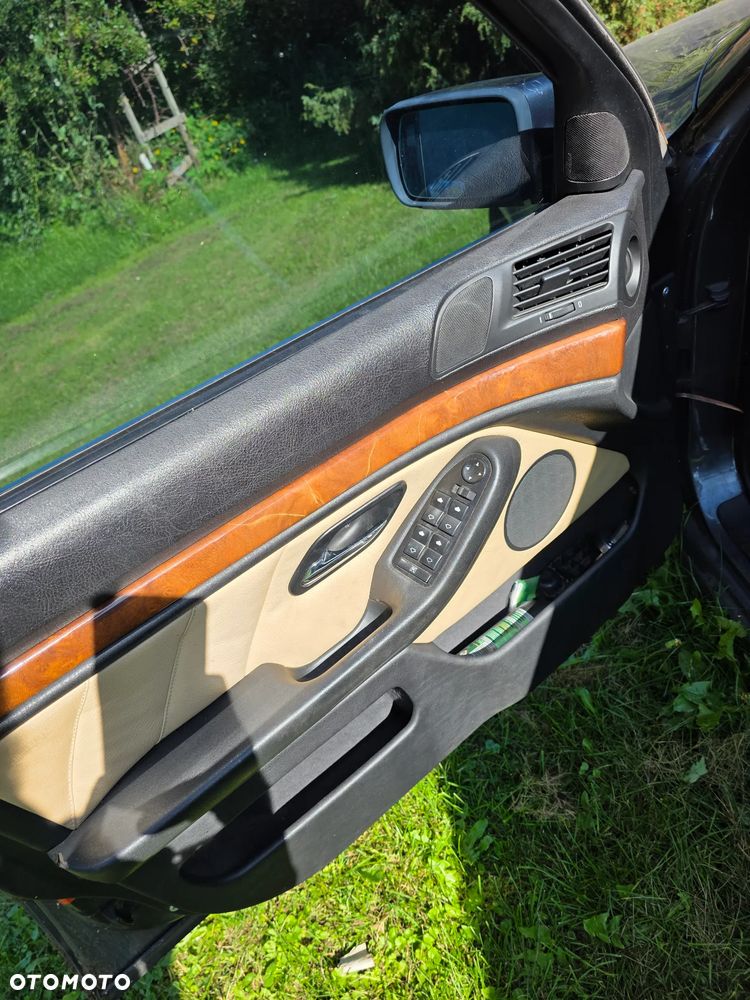 BMW Seria 5 - 8
