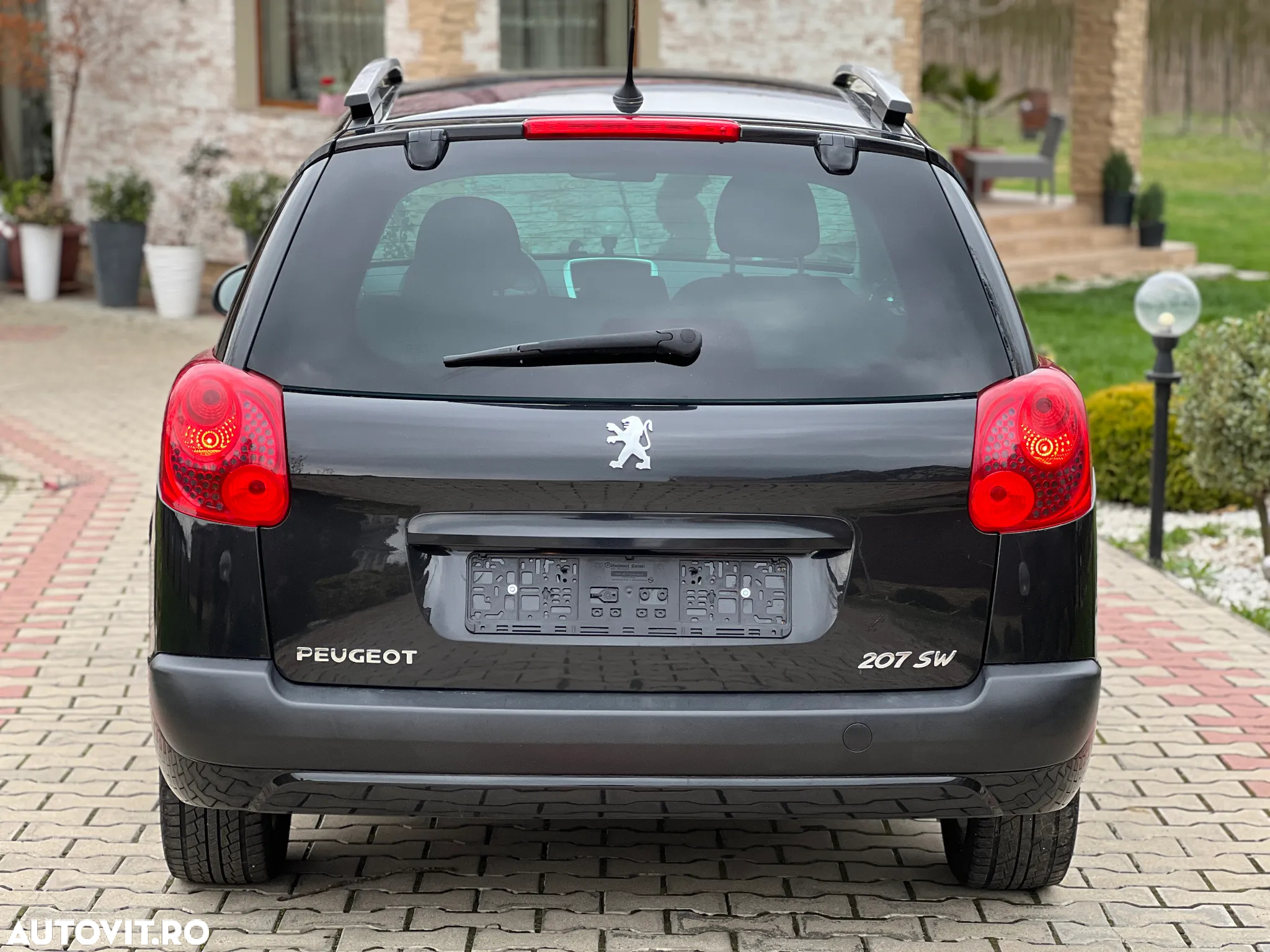 Peugeot 207 1.6E Sport - 10