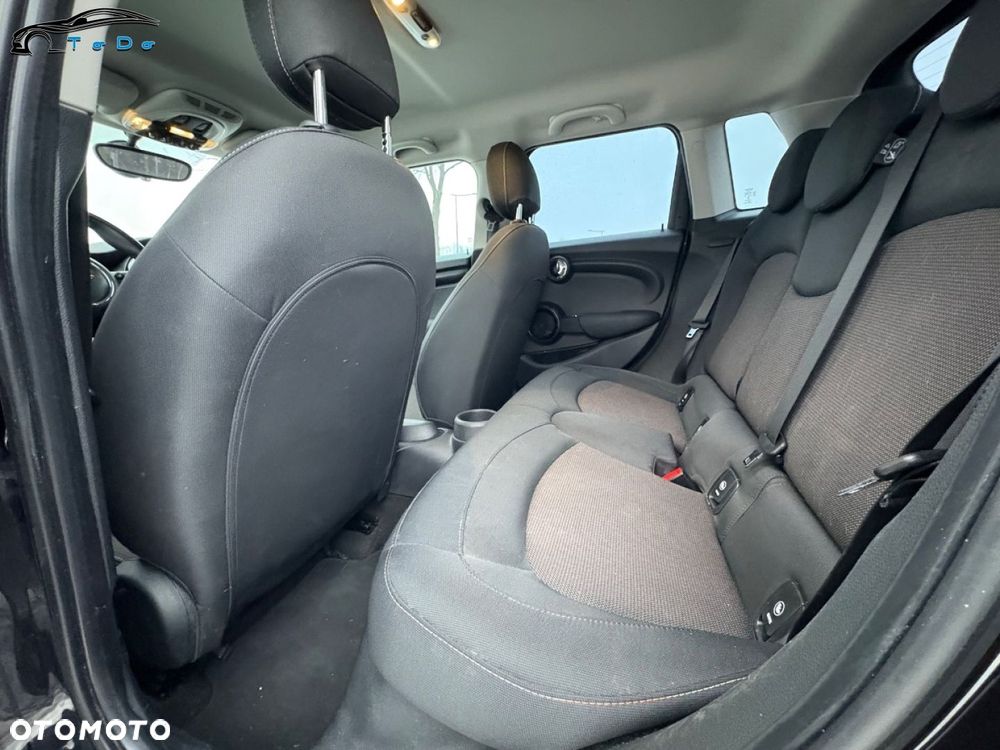 MINI Cooper Seven Chili - 25