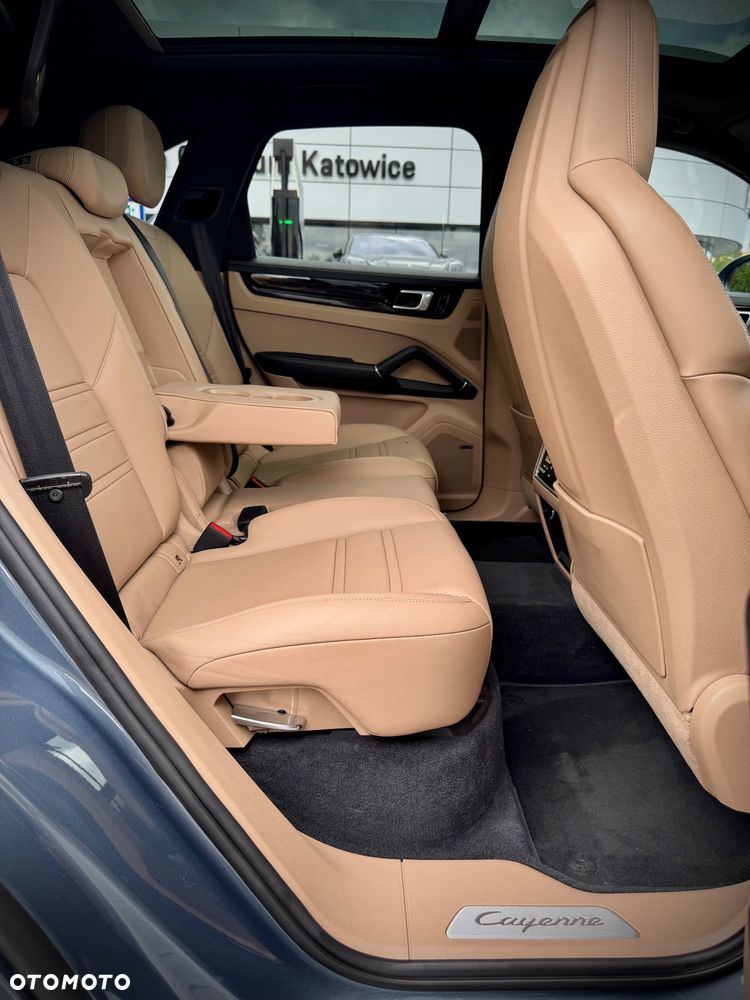 Porsche Cayenne S - 36